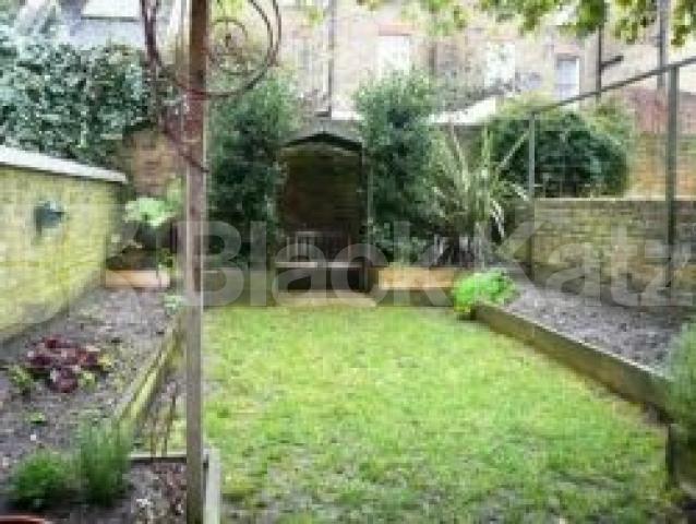 			New instruction, 3 Bedroom, 1 bath, 1 reception Flat			 Ashmore Road, MAIDA VALE/QUEENS PARK